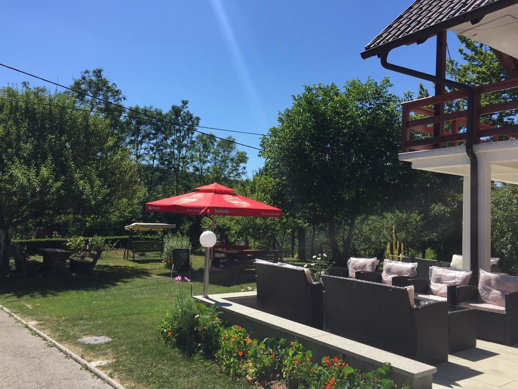House Samardzic Hotel Jezerce Exterior photo